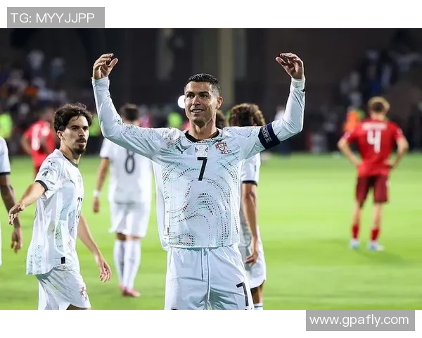 尤文图斯逆转击败AC米兰，C罗梅开二度追平穆里尔大迹象